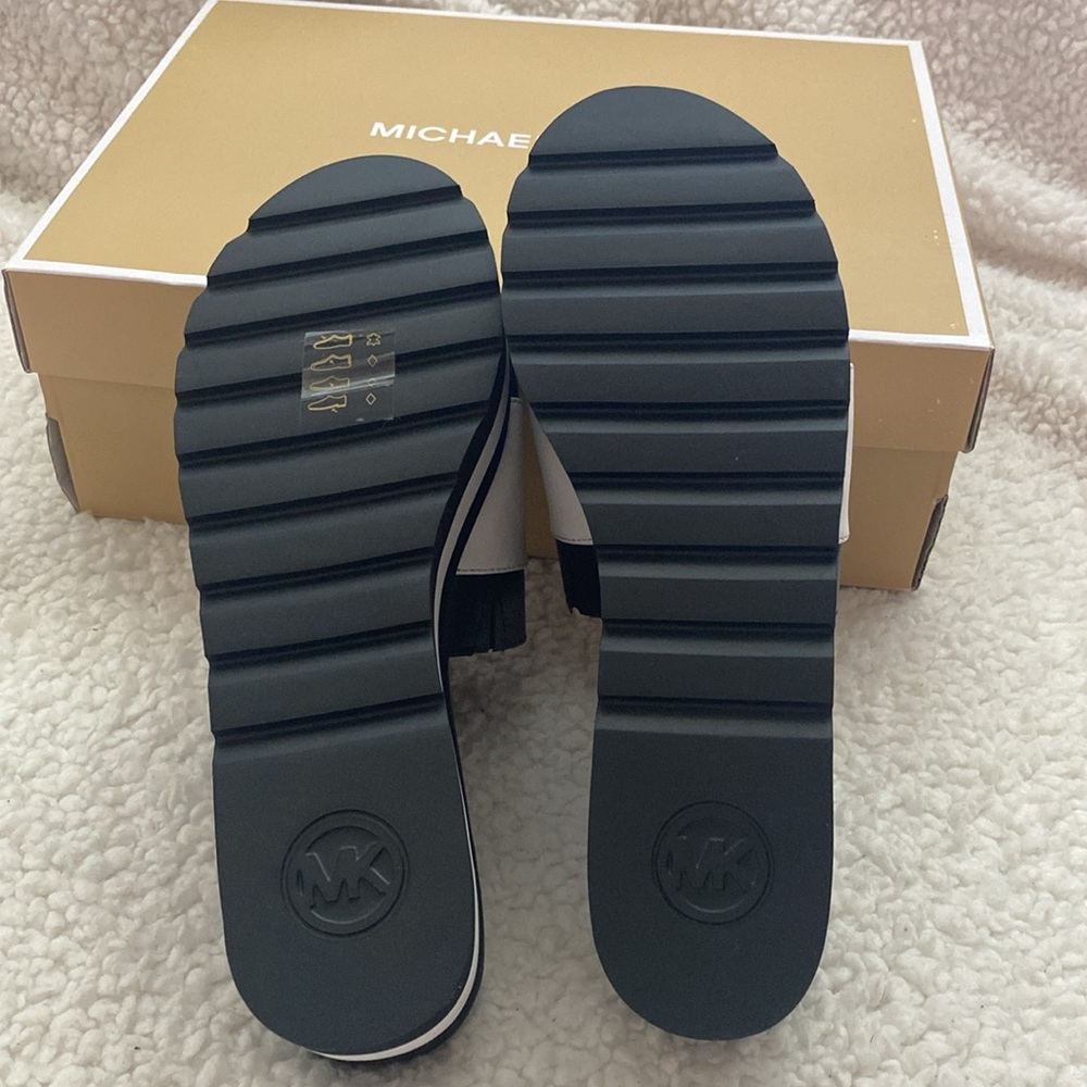Michael Kors Kids Black and White Slide Sandals - Picture 4 of 5